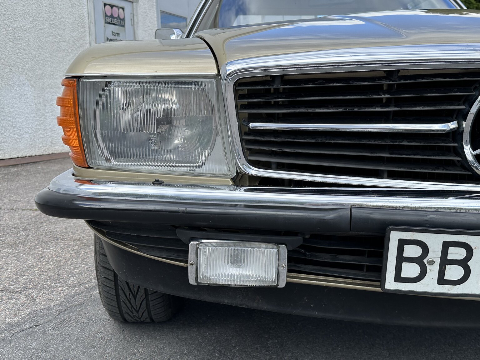 Aussenfoto 1974 Mercedes benz 450 SL