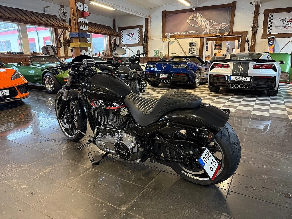Bild von 2018 Harley-Davidson BREAKOUT 114 (7)