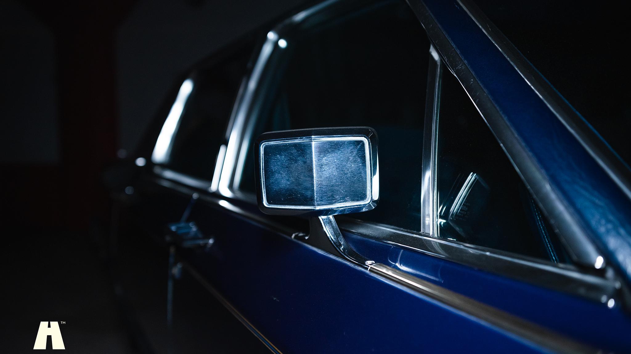 Exteriörbild på 1979 Lincoln Continental (35)