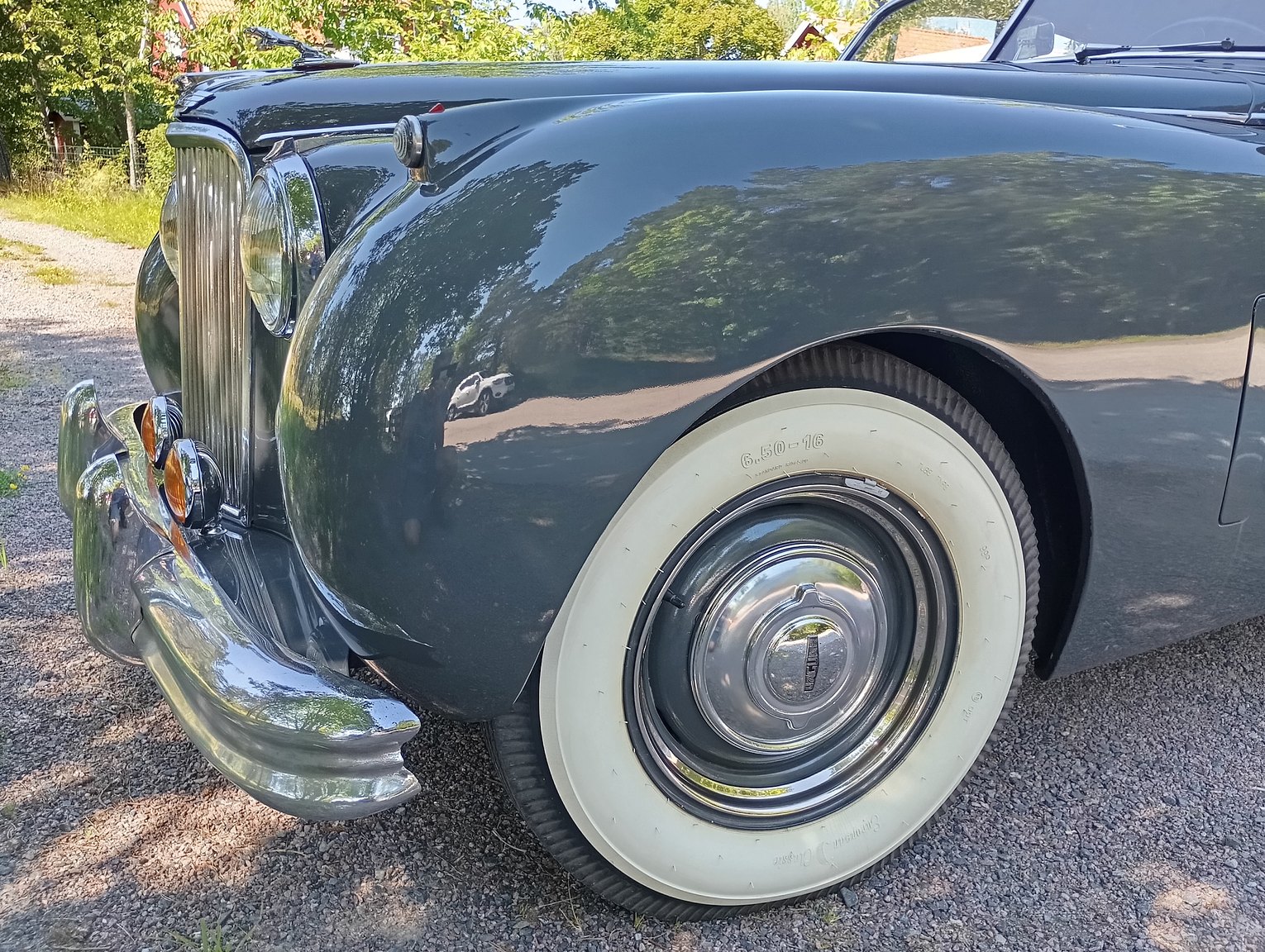 Exterior image of 1954 Jaguar Mark VII