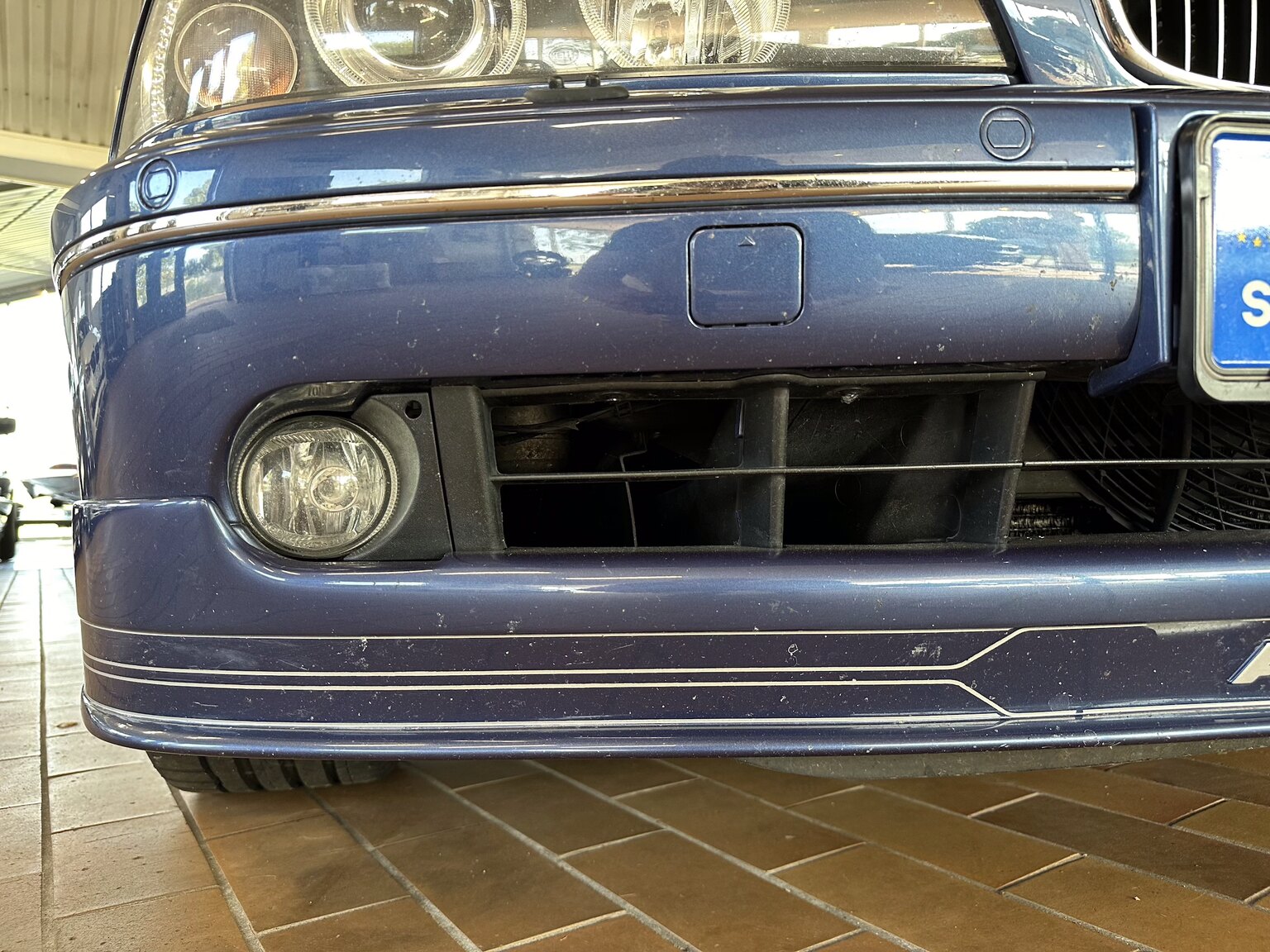Exteriörbild på 2002 ALPINA B10 V8S