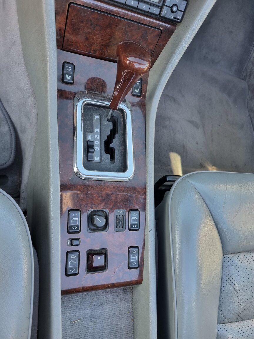 Interiörbild 1993 Mercedes-Benz 300 CE Cabriolet