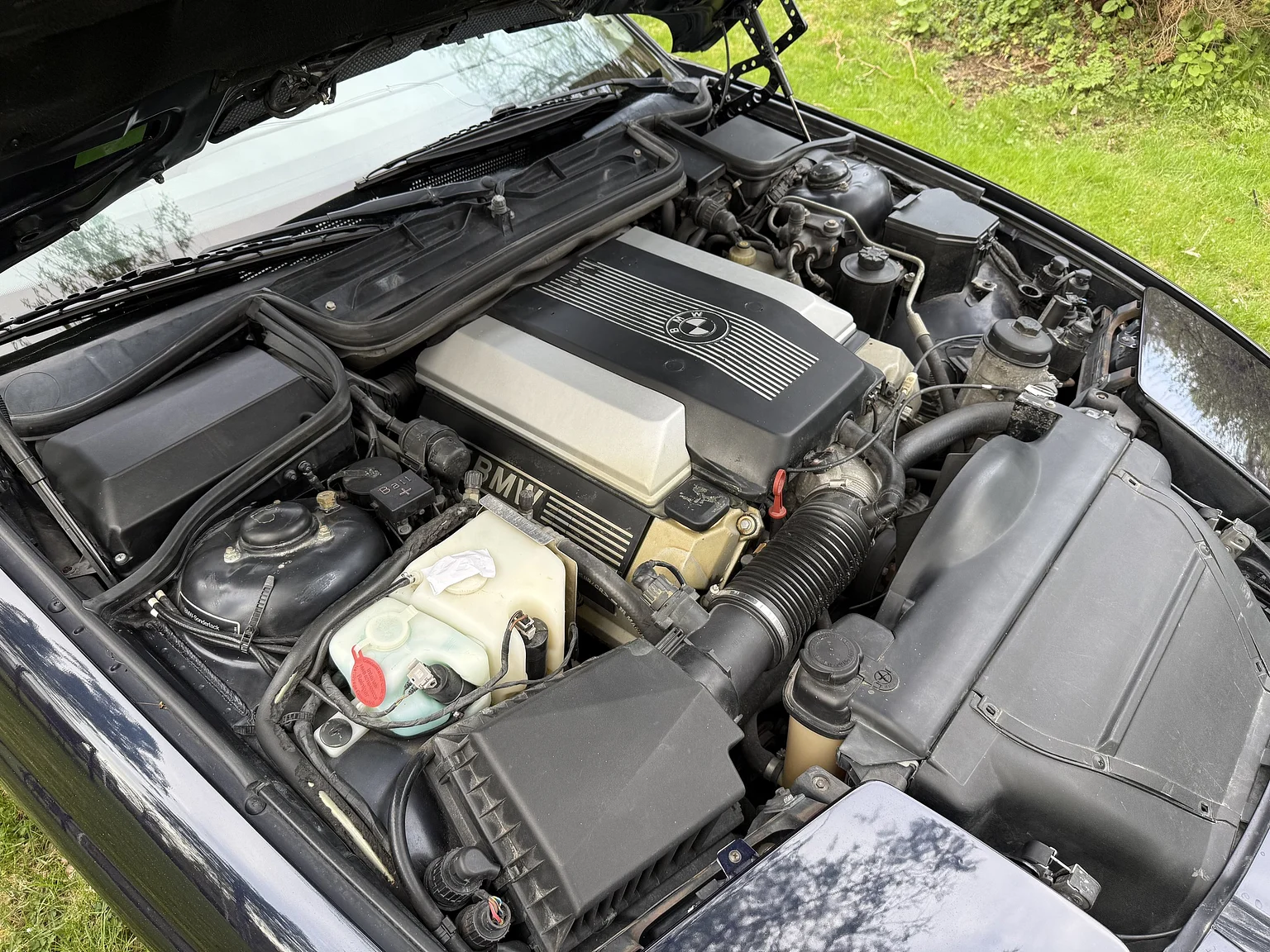 Image of 1994 BMW 840Ci mechanics (18)