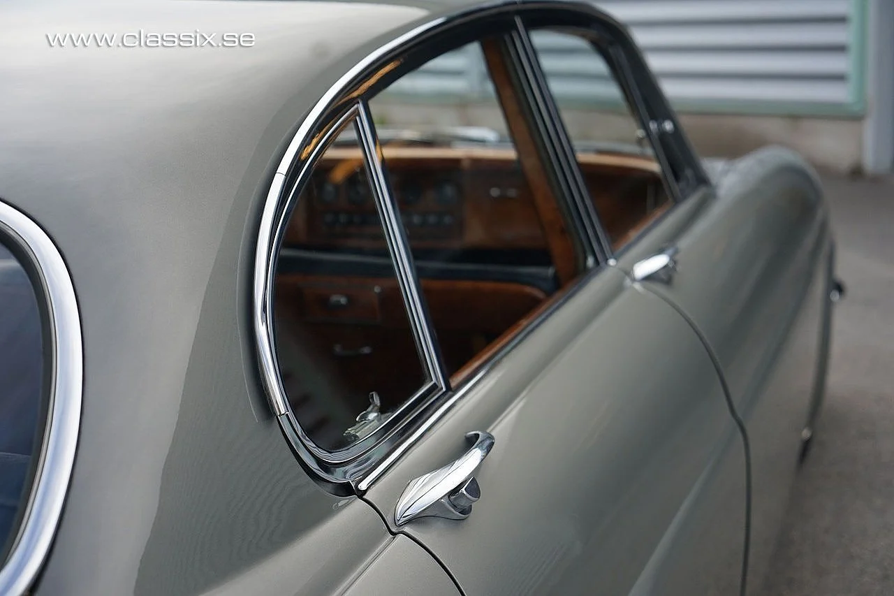 Bild von 1962 Jaguar Mark X (4)