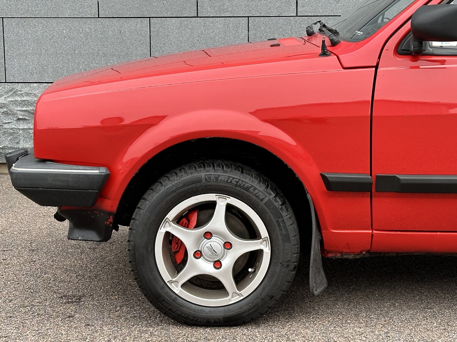 Exteriörbild på 1983 Volkswagen Polo CL (3)