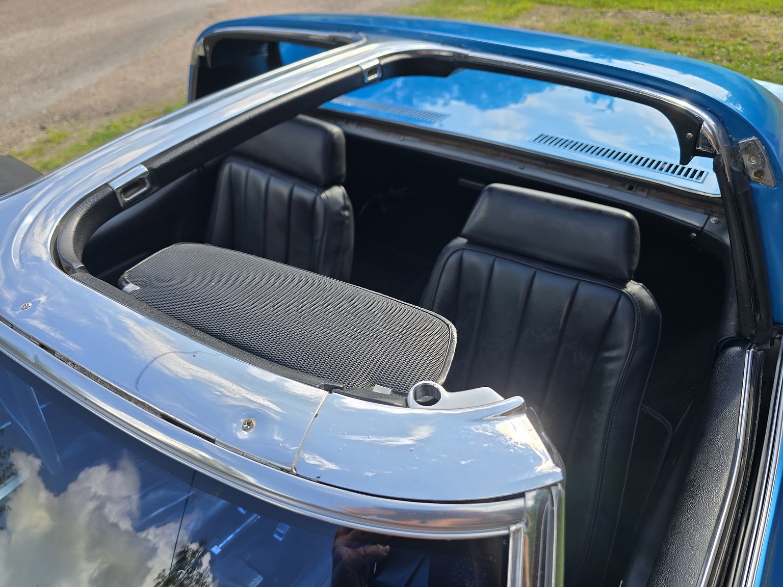Exterior image of 1969 Chevrolet Corvette Stingray 6.0 V8