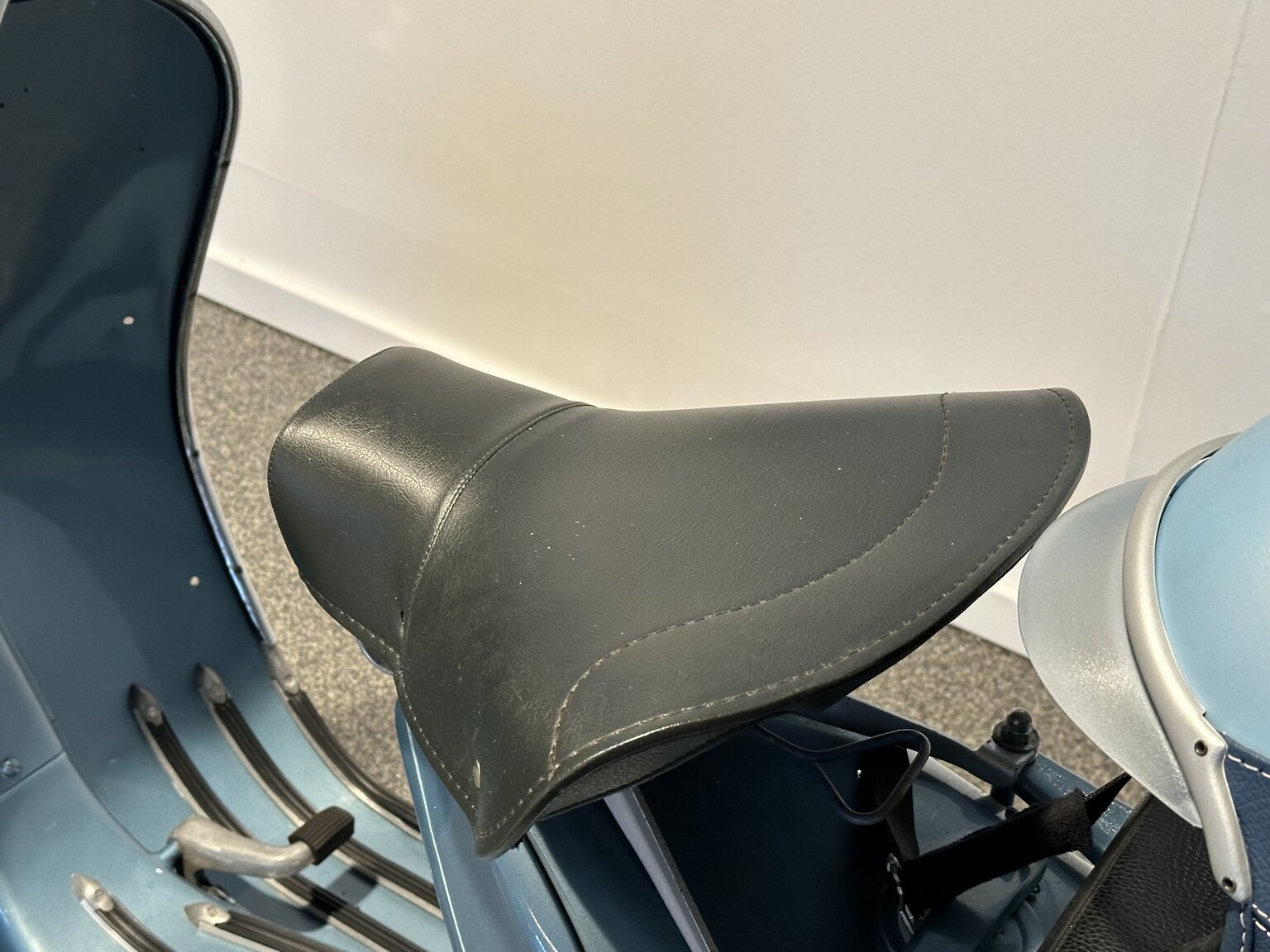 Aussenfoto 1959 Vespa Piaggio 150cc Widebody