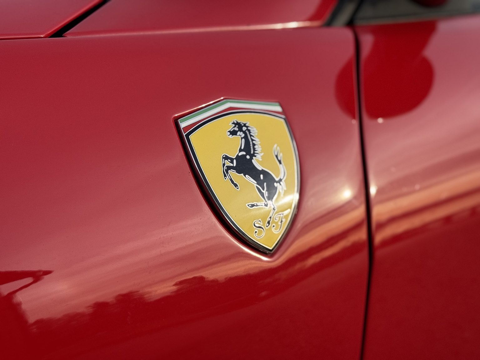 Aussenfoto 2003 Ferrari 575M Maranello