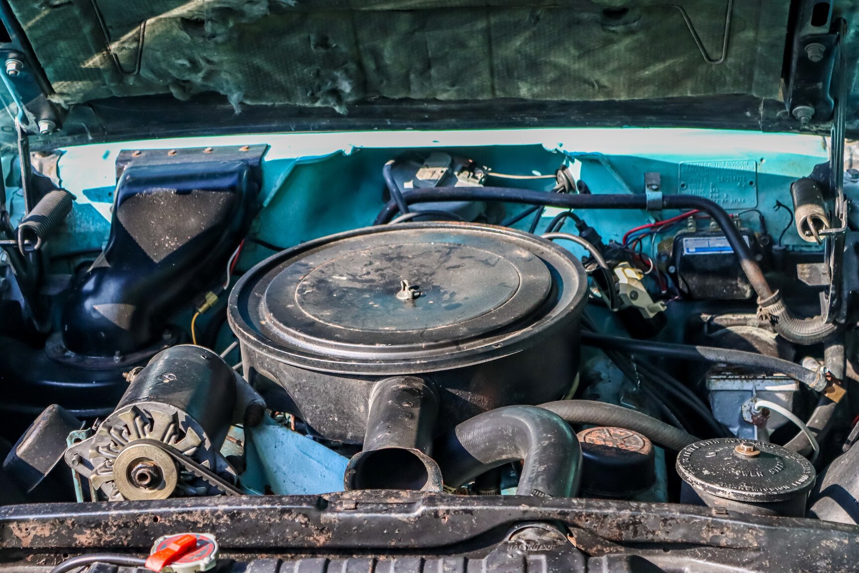 Image of 1958 Pontiac Bonneville mechanics