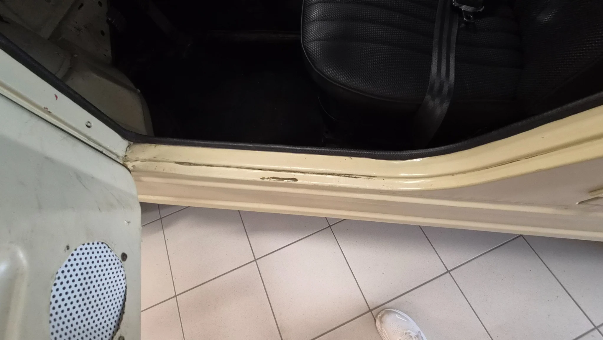 Interiörbild 1973 Volkswagen Type 181 (3)