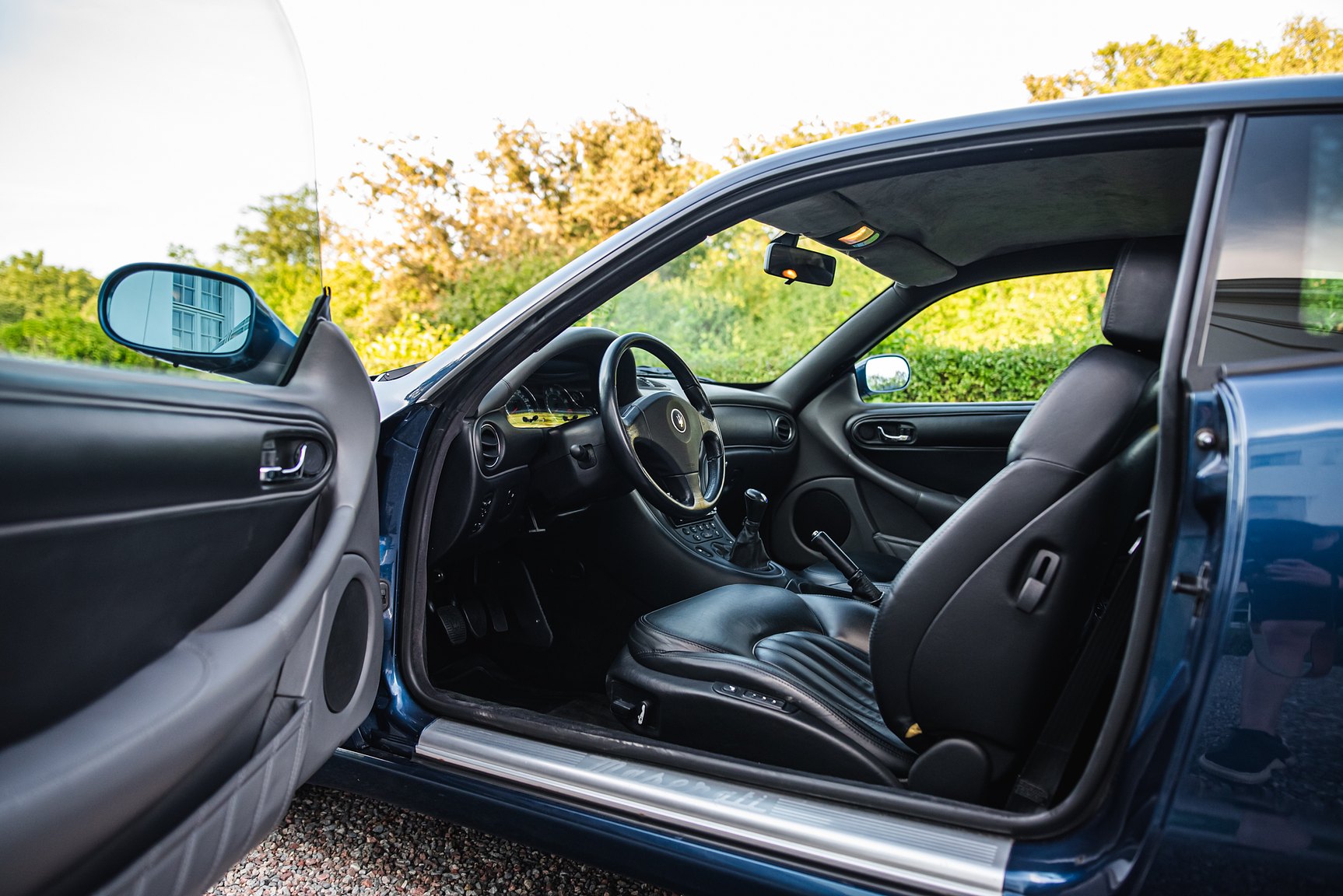 Interior image of 2000 Maserati 3200 GT