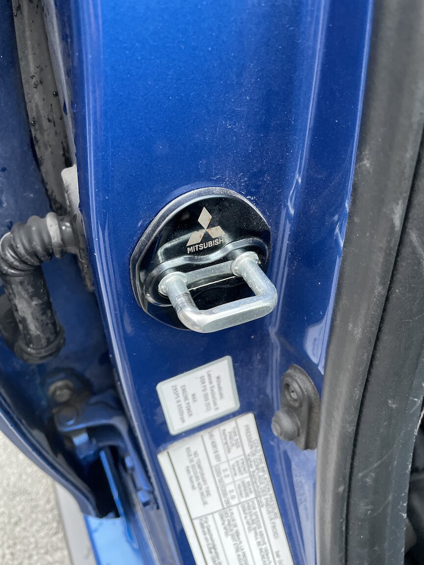 Innenraumfoto von 2008 Mitsubishi Lancer EVO X