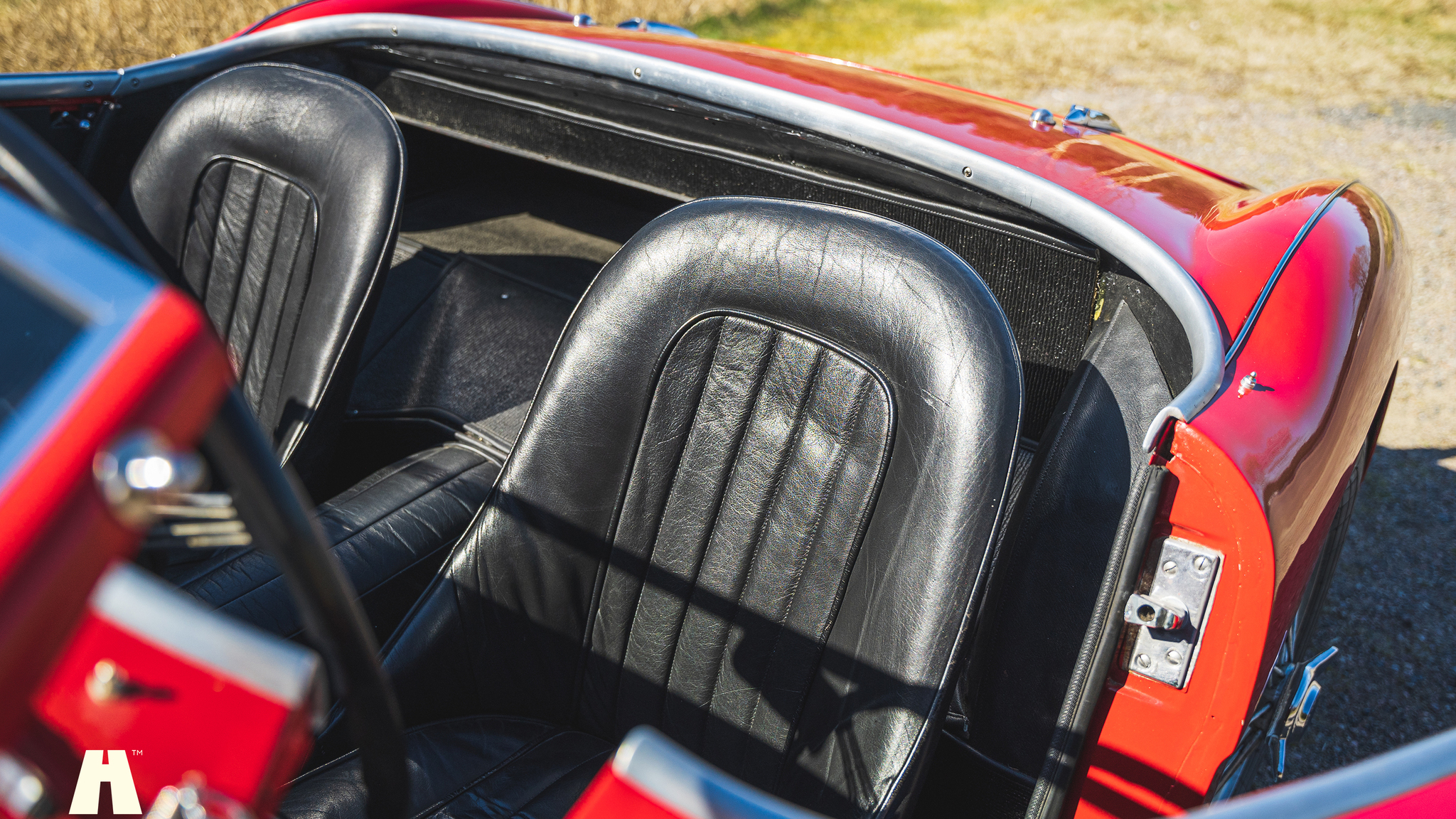 Interior image of 1954 Austin Healey 100 BN1 (4)