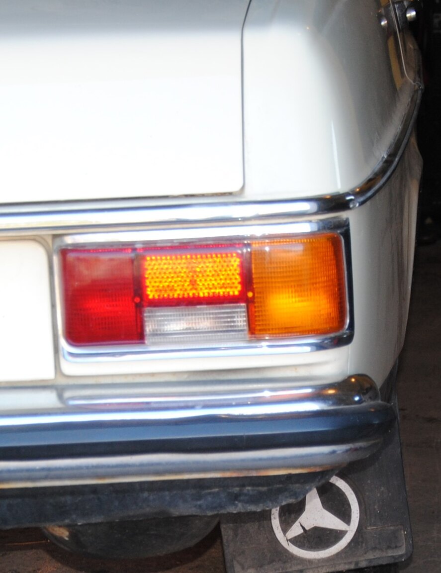 Exteriörbild på 1971 Mercedes-Benz 220D