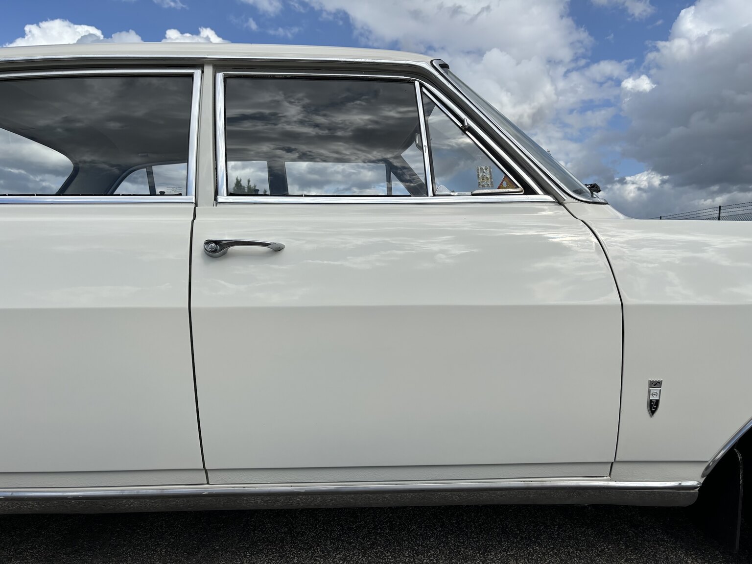 Exteriörbild på 1965 Opel Record Deluxe