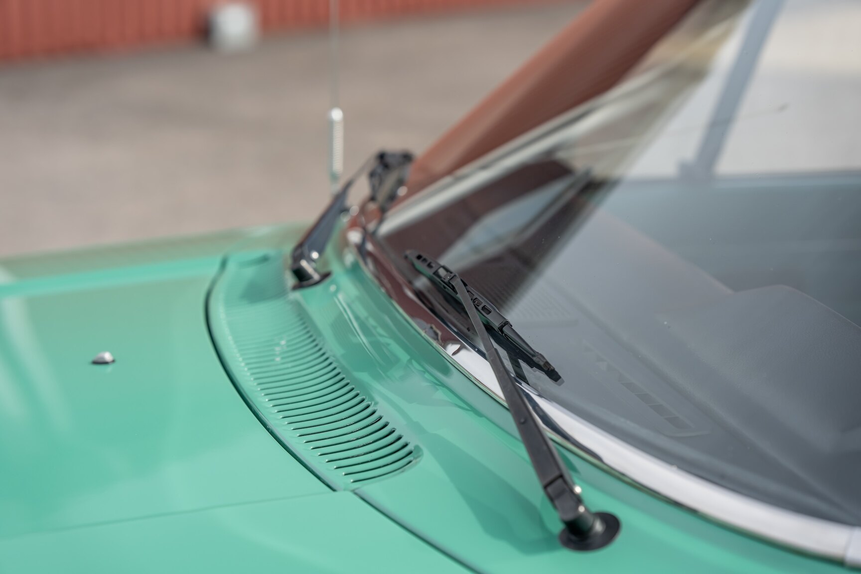 Exteriörbild på 1973 Volvo 144