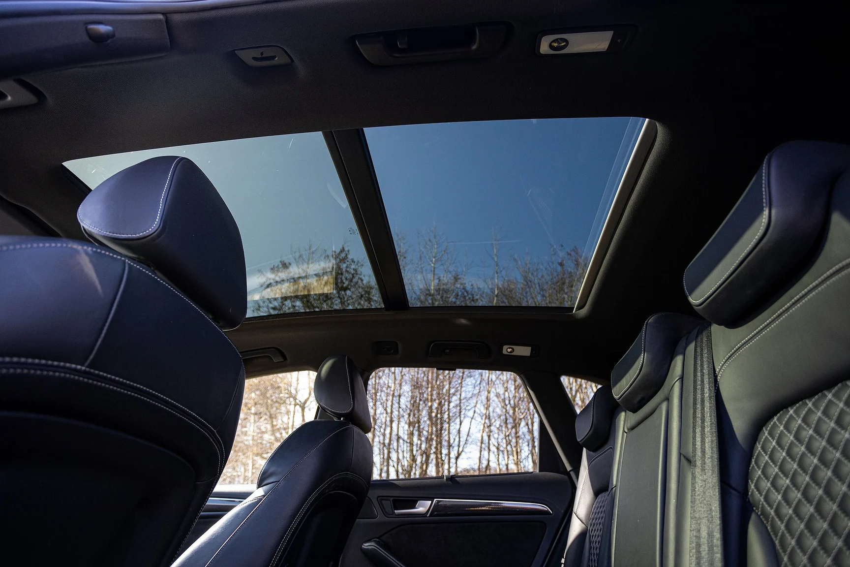 Innenraumfoto von 2017 Audi SQ 5 Plus TDI (34)