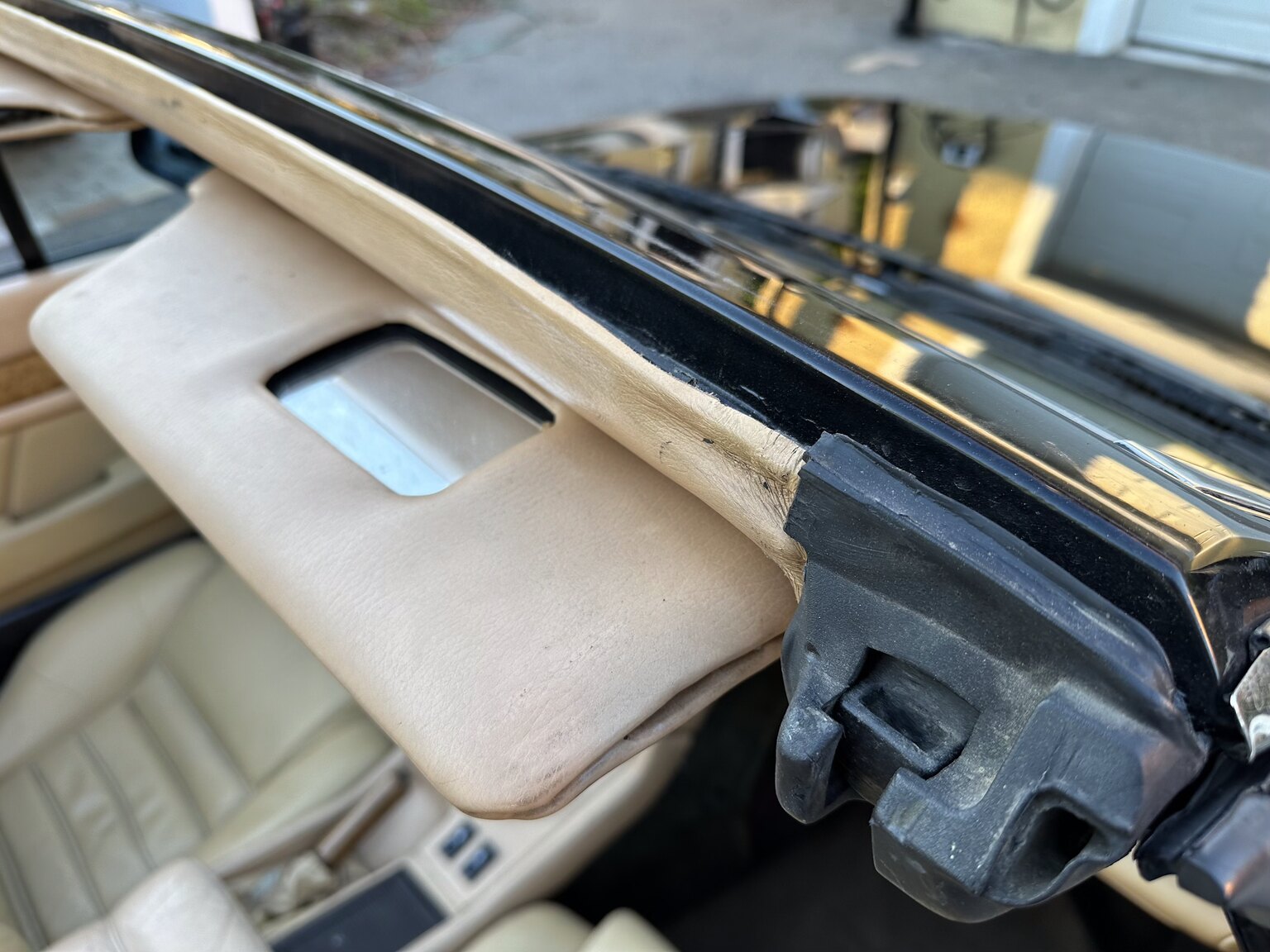 Innenraumfoto von 1987 Maserati Biturbo Spyder