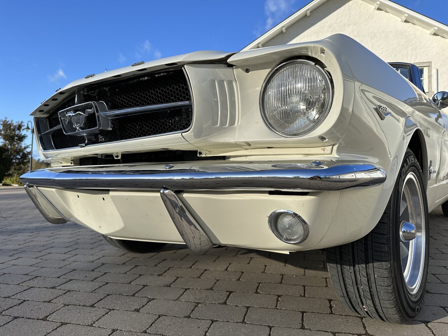 Exteriörbild på 1966 Ford Mustang Convertible