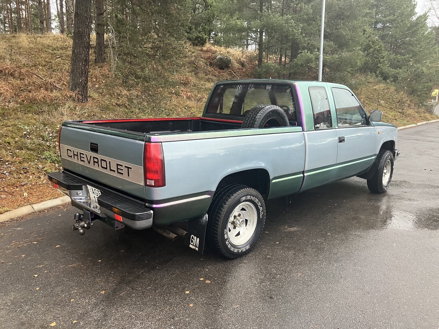 Exterior image of 1991 Chevrolet K2500 Extended Cab 5.7 V8 4WD Pickup