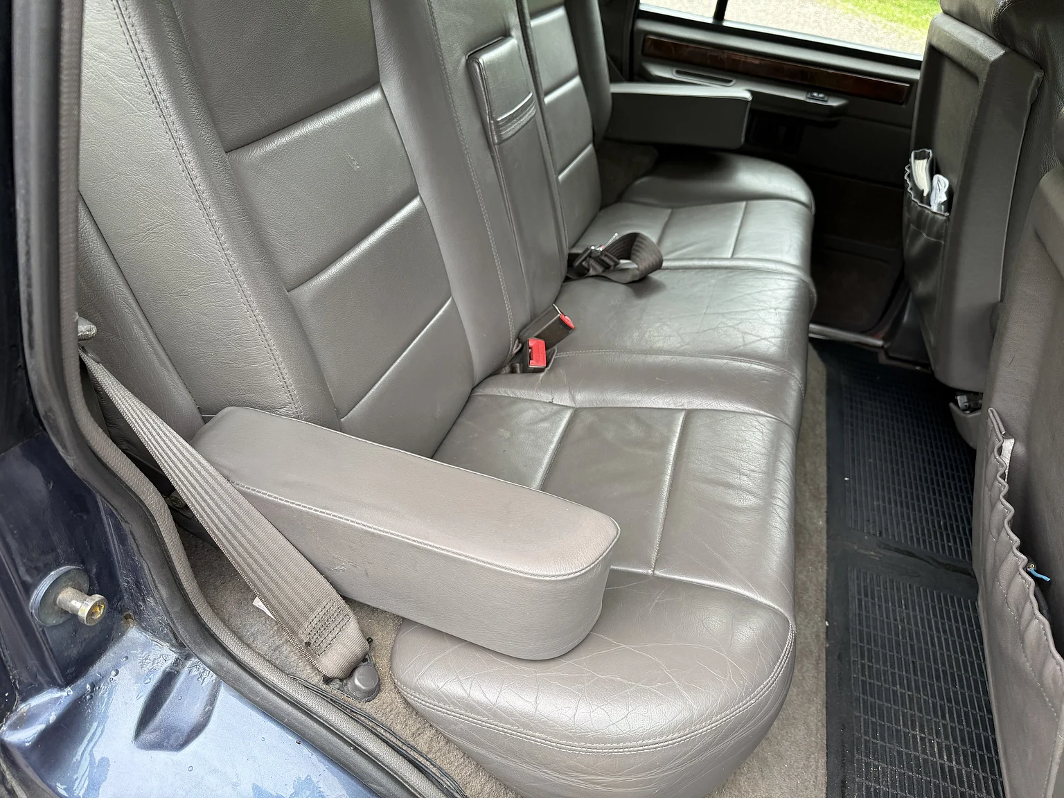 Interior image of 1990 Range Rover Vogue SE 3.9 (49)
