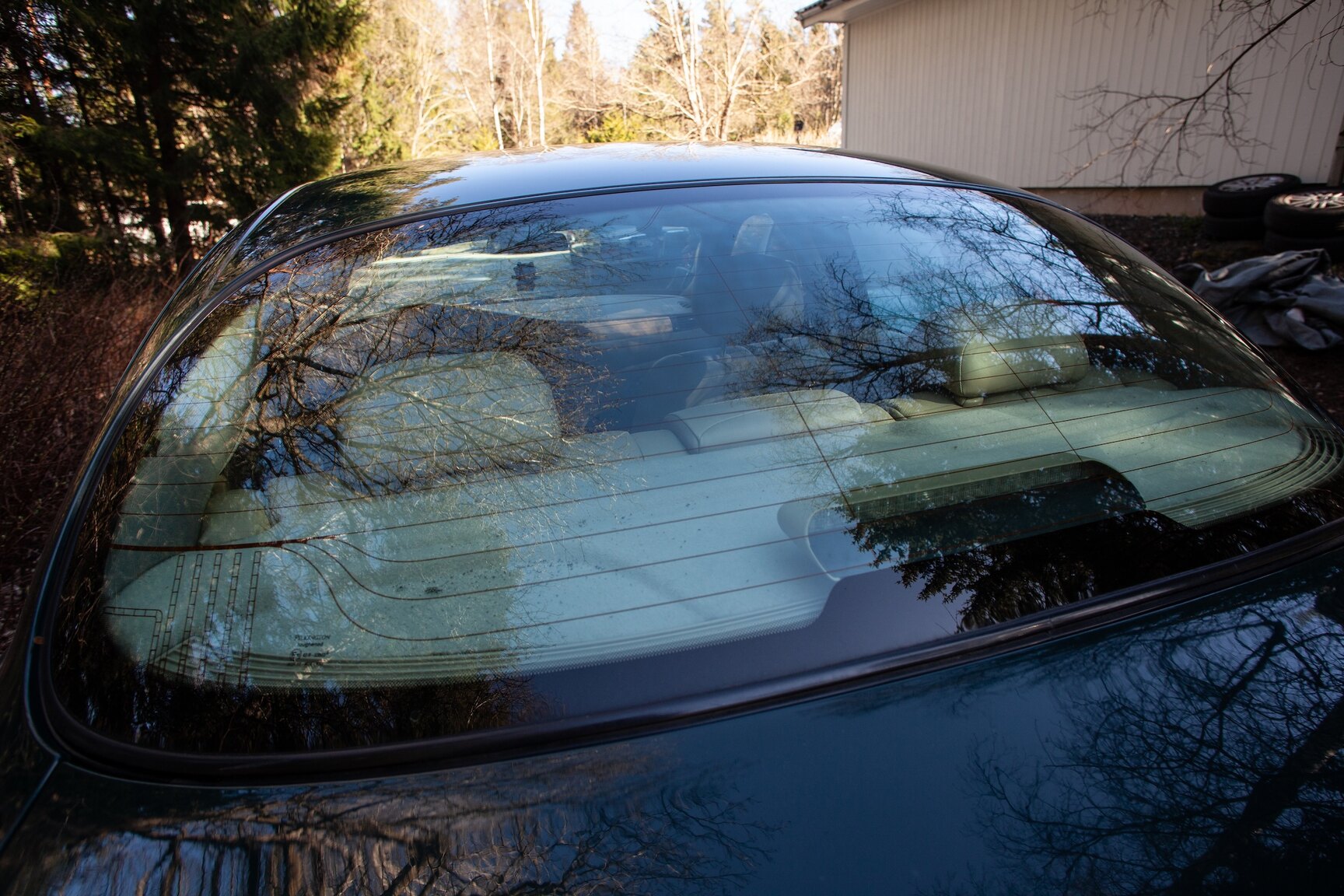 Exterior image of 1999 Jaguar S-Type V6