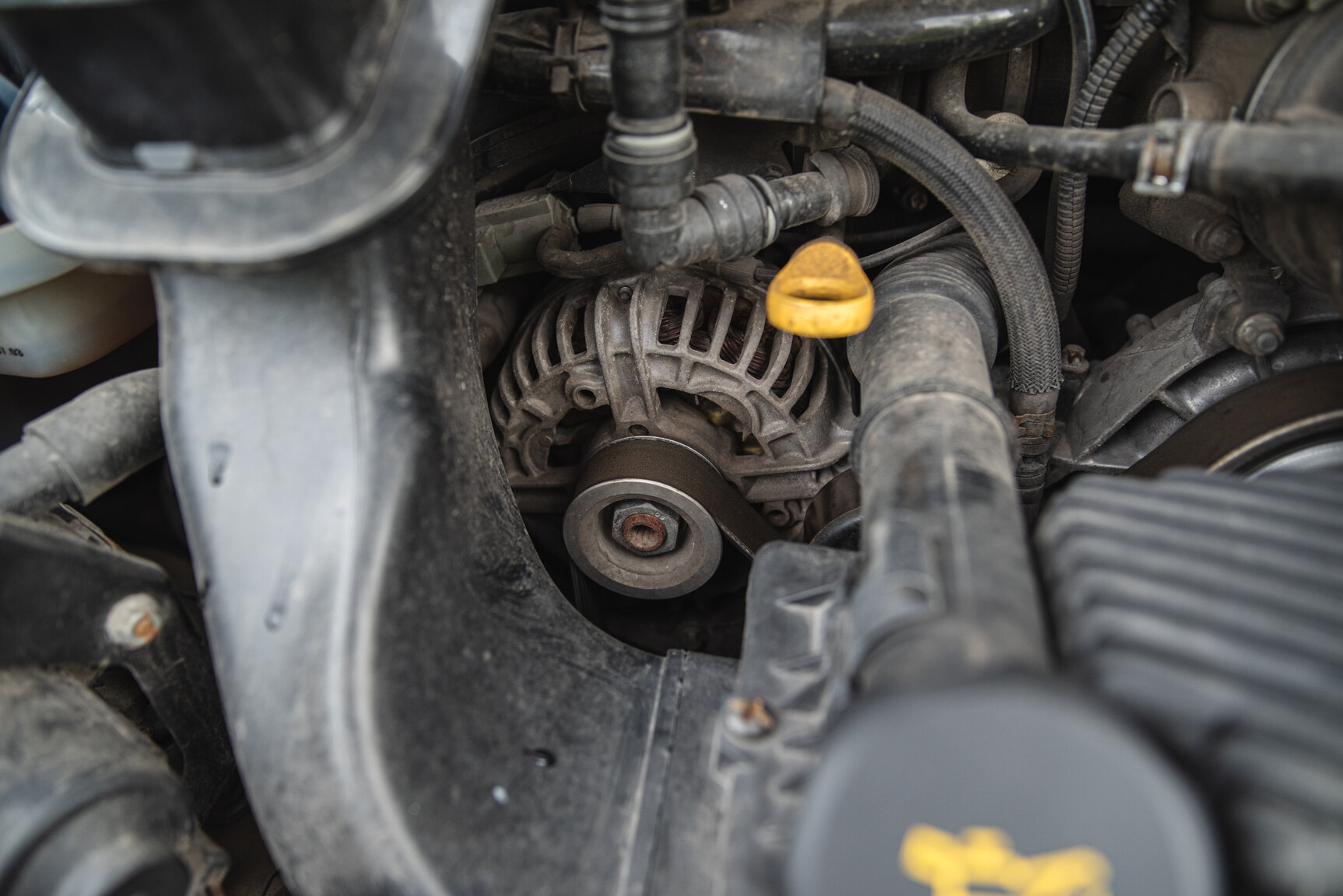 Image of 2004 Porsche 911 Carrera 4 mechanics