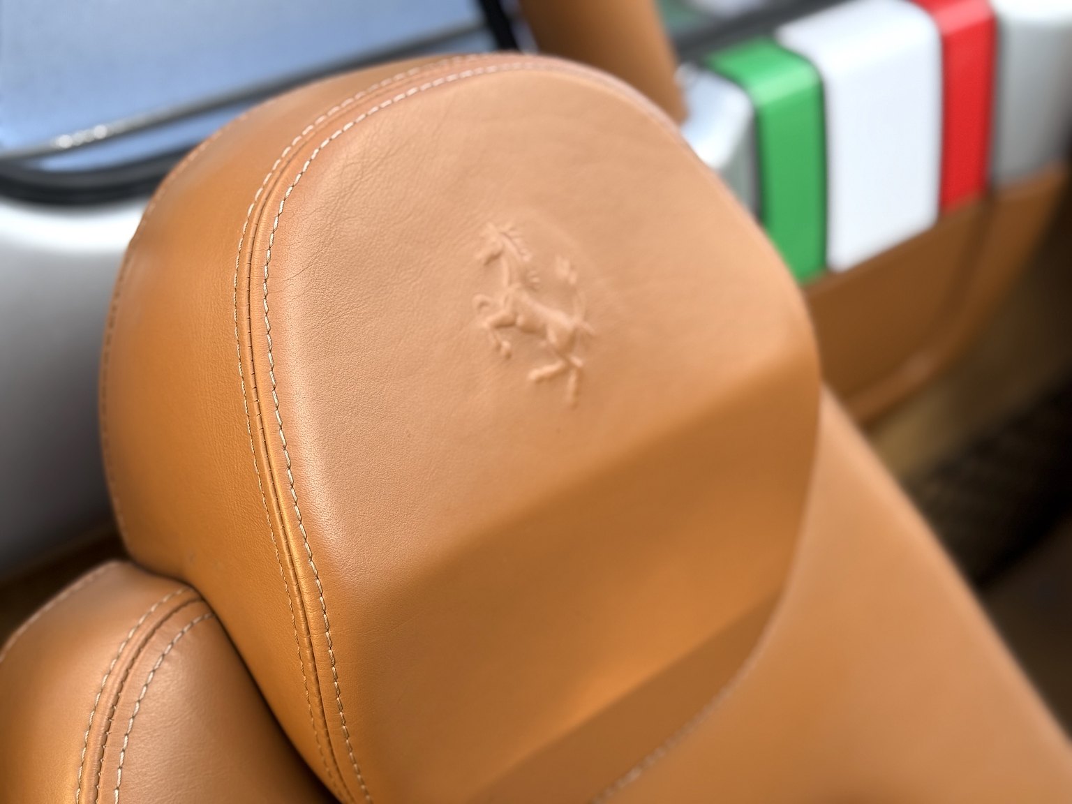 Innenraumfoto von 2001 Ferrari 360 Spider