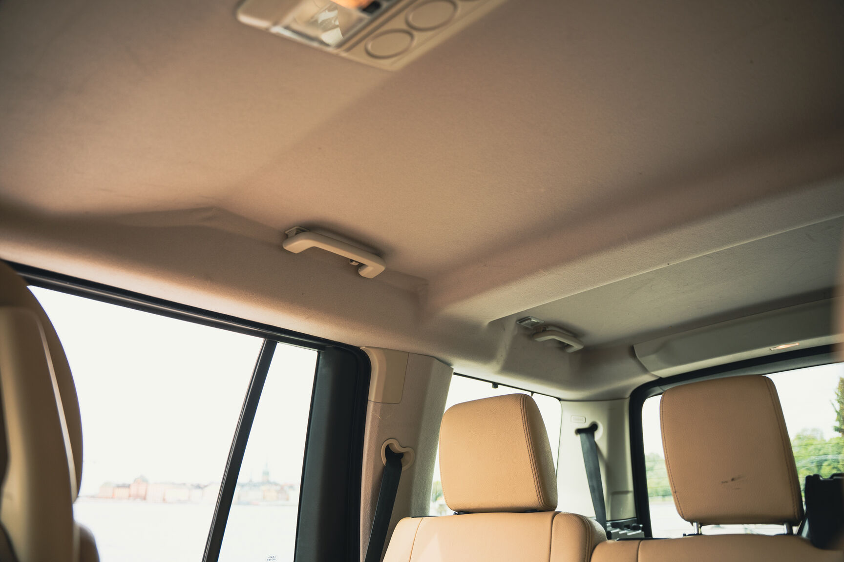 Interior image of 2008 Land Rover Discovery TDV6 SE (30)