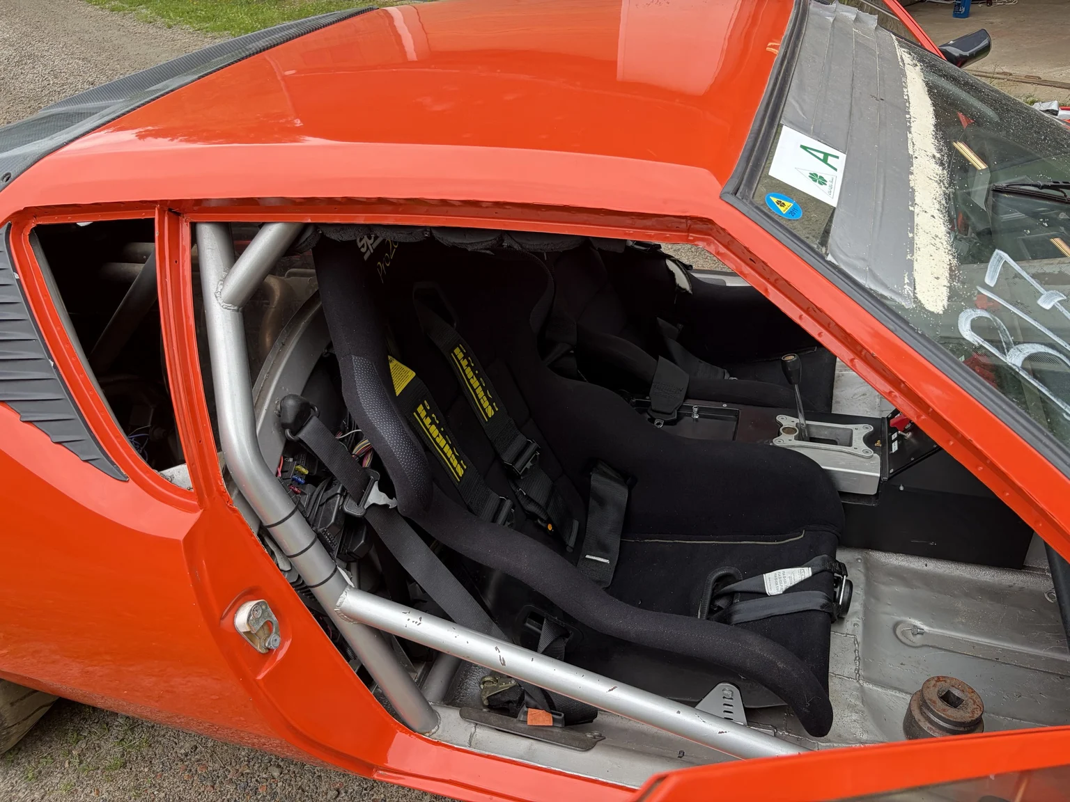 Innenraumfoto von 1972 De Tomaso Pantera LS Restomod (4)