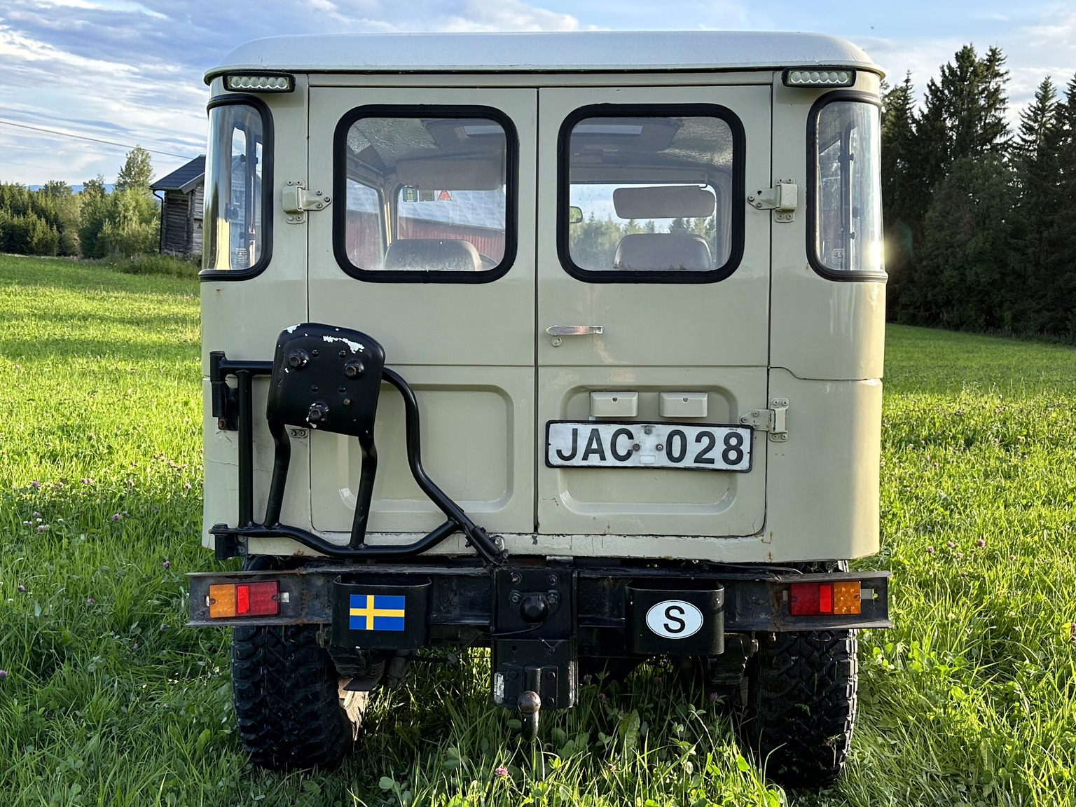 Exterior image of 1985 Toyota Land Cruiser BJ 42