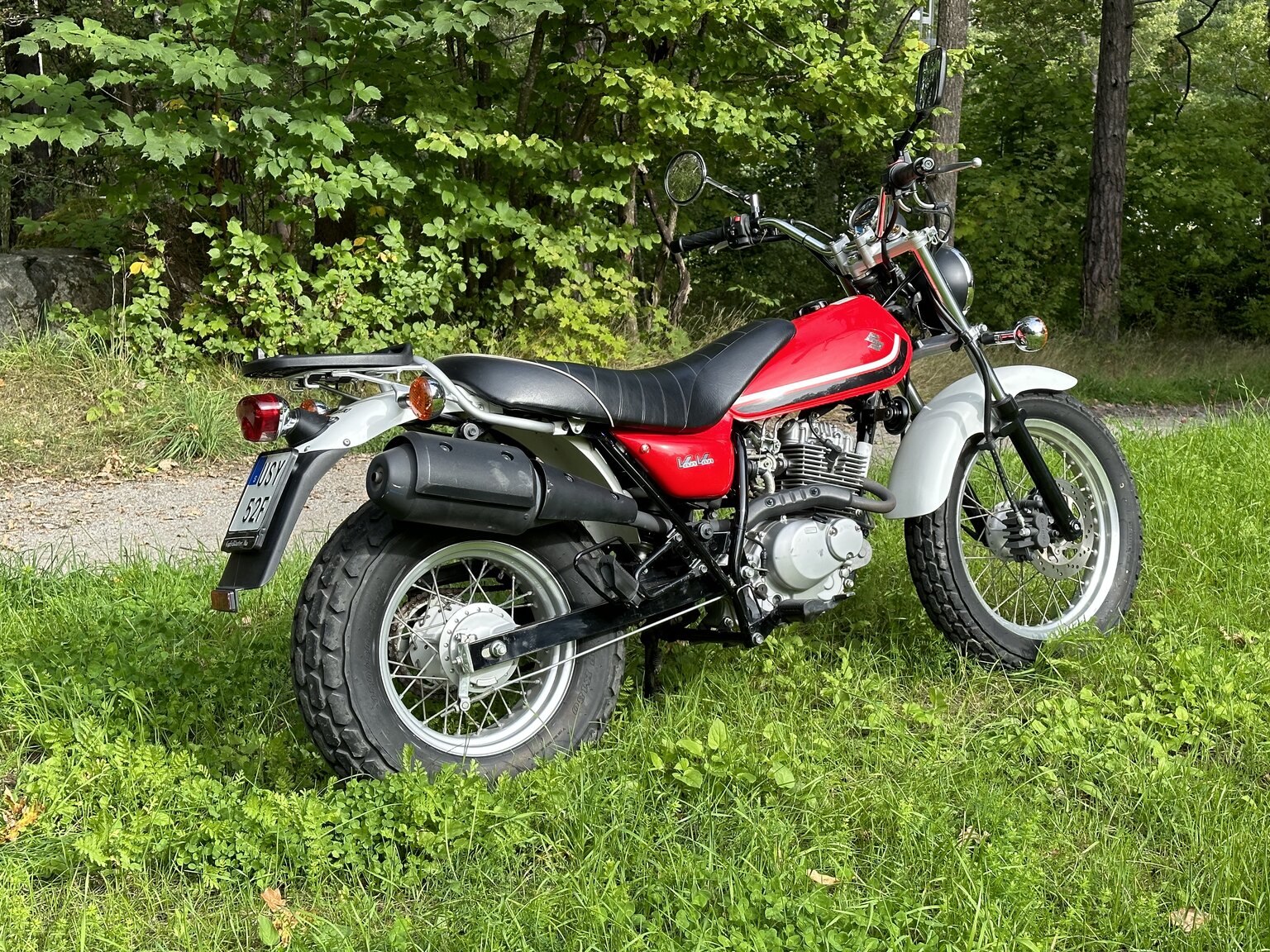 Exteriörbild på 2013 Suzuki RV125 Van Van