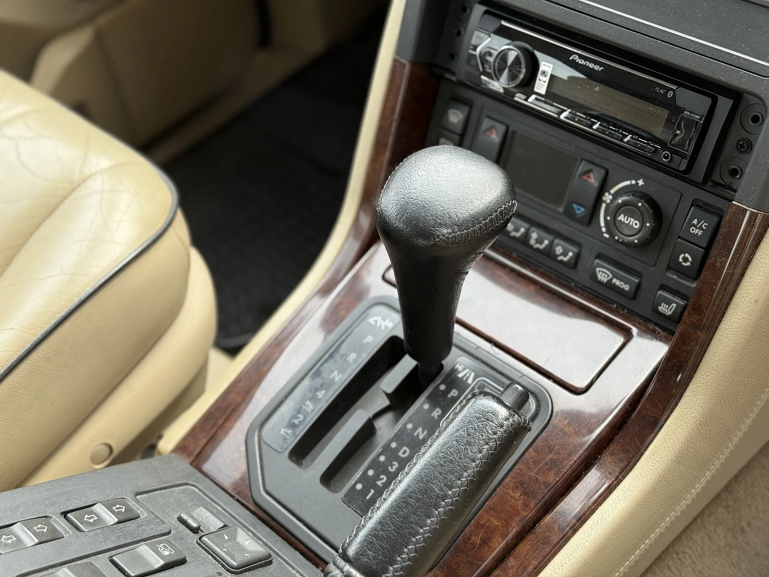 Interiörbild 1998 Land Rover Range Rover P38 (11)