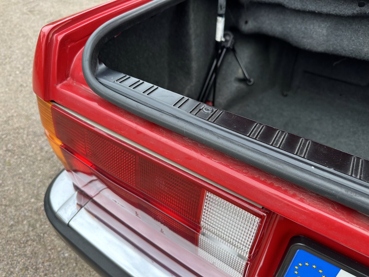 Innenraumfoto von 1987 BMW 325i Convertible (51)