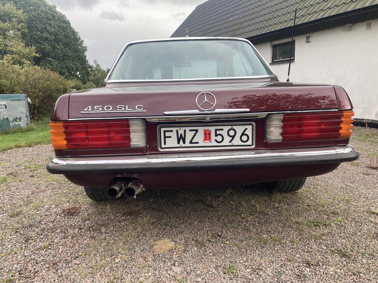 Exterior image of 1973 Mercedes-Benz 450 SLC