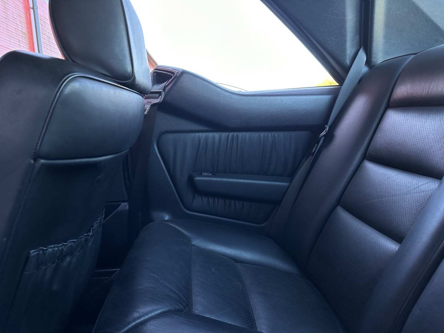 Interiörbild 1990 Mercedes-Benz 300 CE 24V