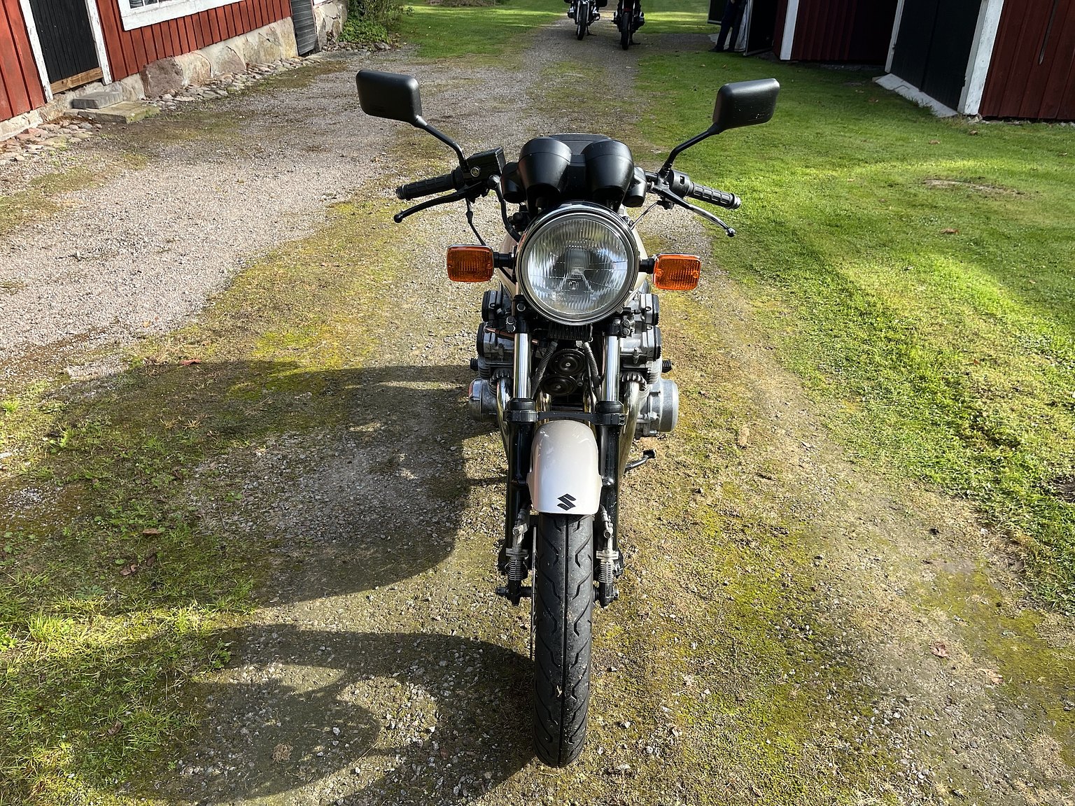 Exteriörbild på 1982 Suzuki GSX1100 - NO RESERVE