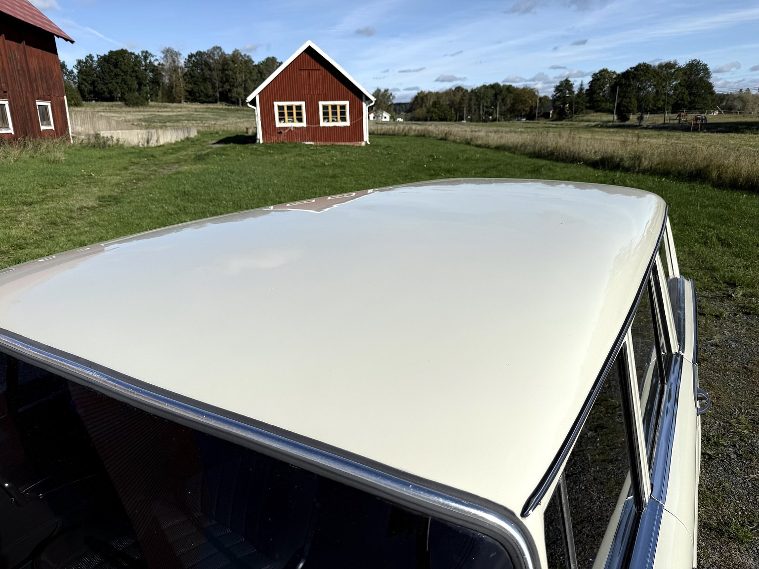 Exteriörbild på 1967 Mercedes-Benz 200D Safari
