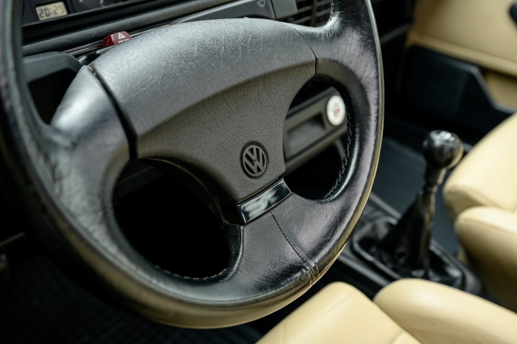 Interior image of 1991 Volkswagen Golf Country Chrome Edition (20)