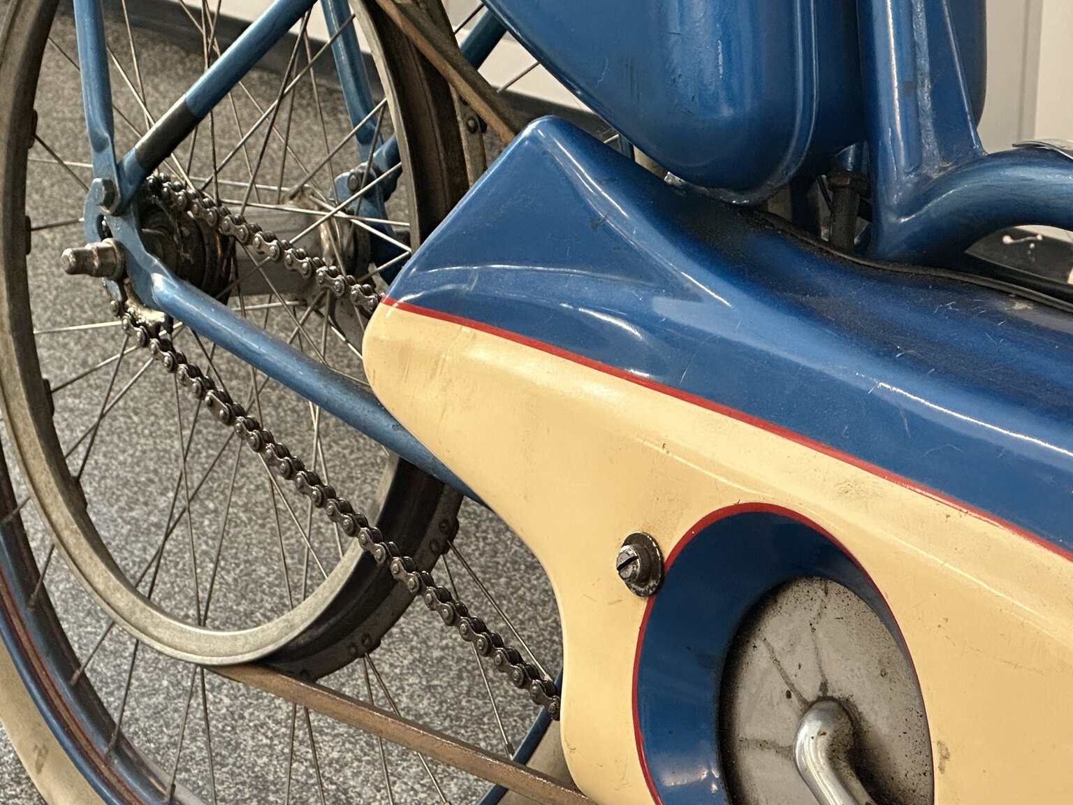 Aussenfoto Husqvarna Novolette