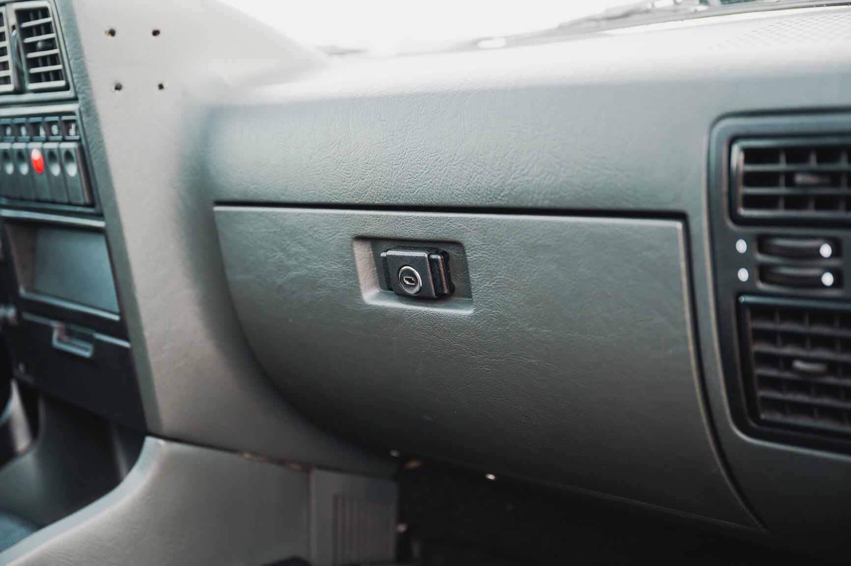 Interior image of 1986 Opel Monza GSE