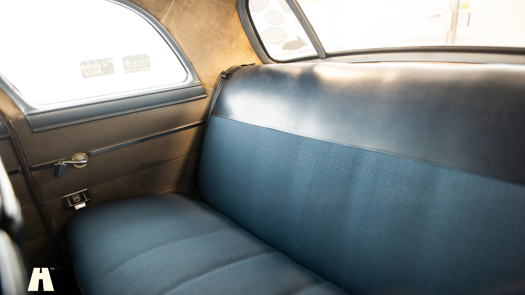 Interior image of 1950 Chrysler Windsor Club Coupé (32)