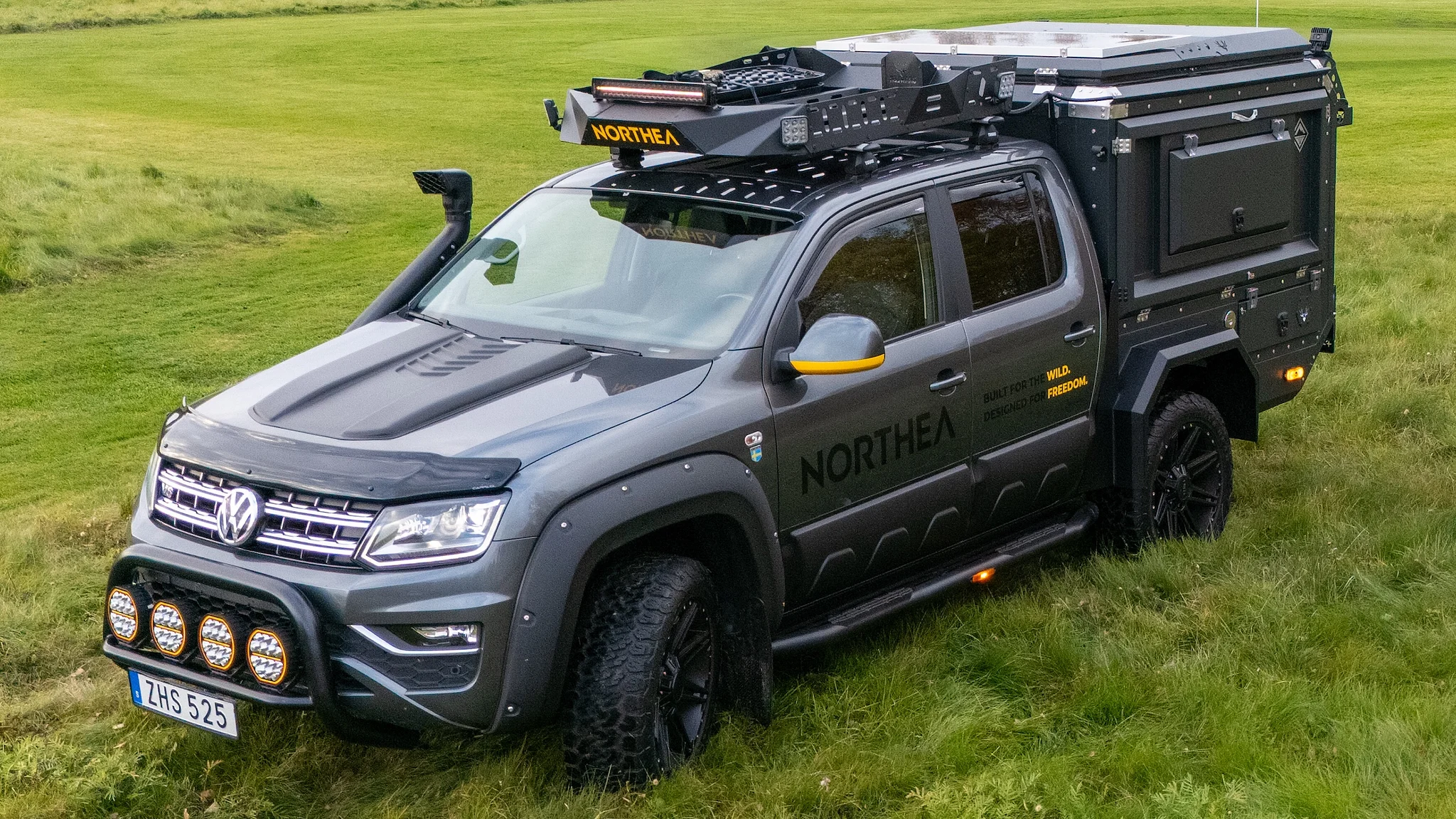 Exterior image of 2020 Northea Camper Expedition Volkswagen Amarok (122)