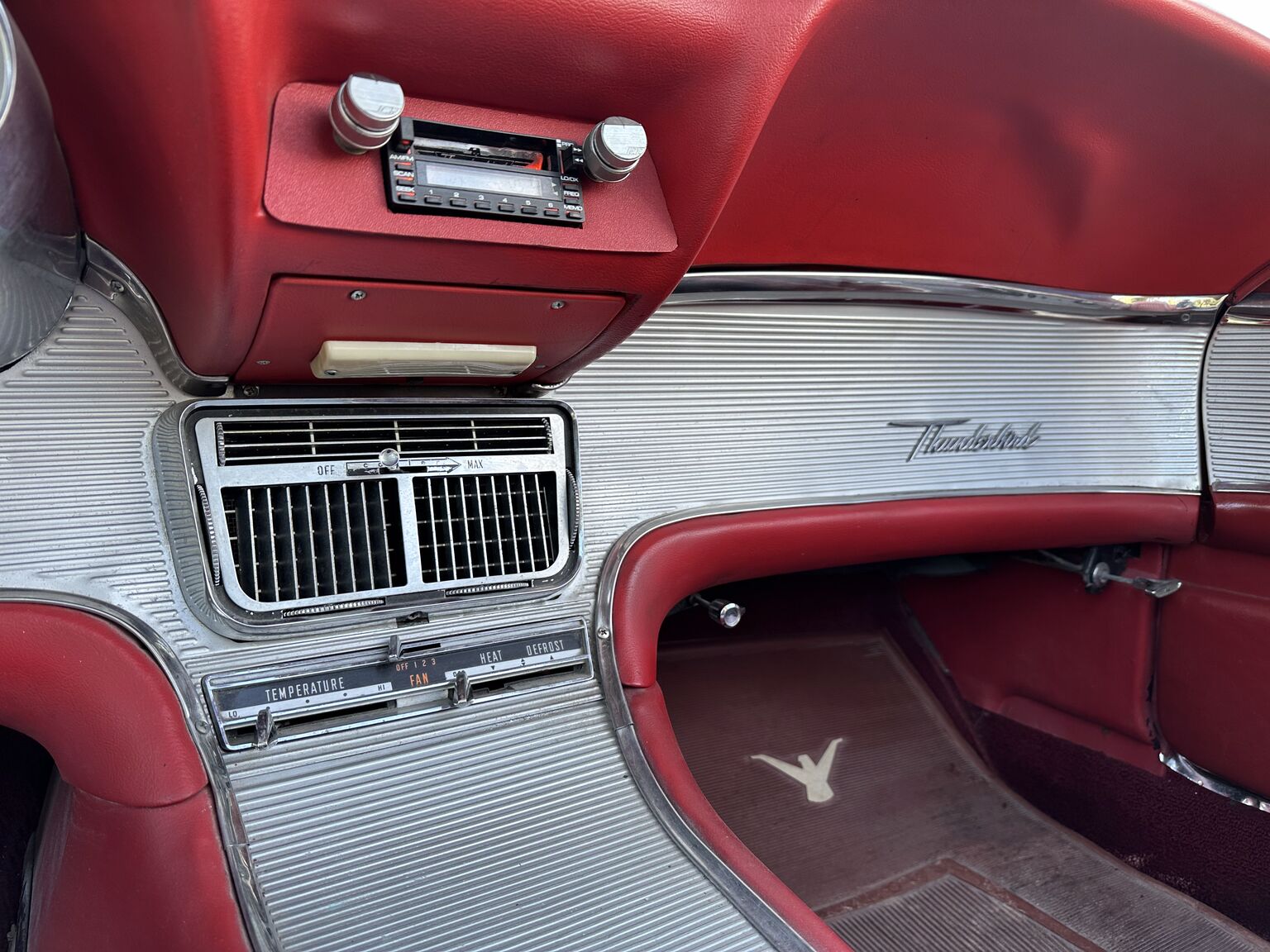 Interiörbild 1961 Ford Thunderbird Convertible
