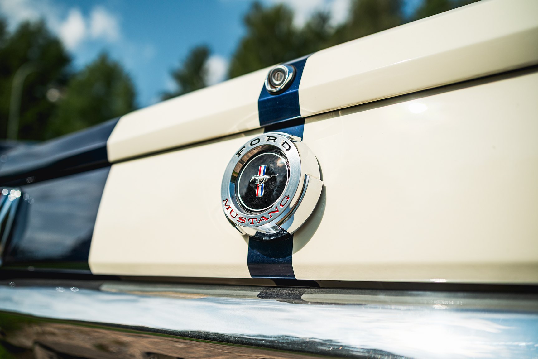 Exterior image of 1965 Ford Mustang Fastback
