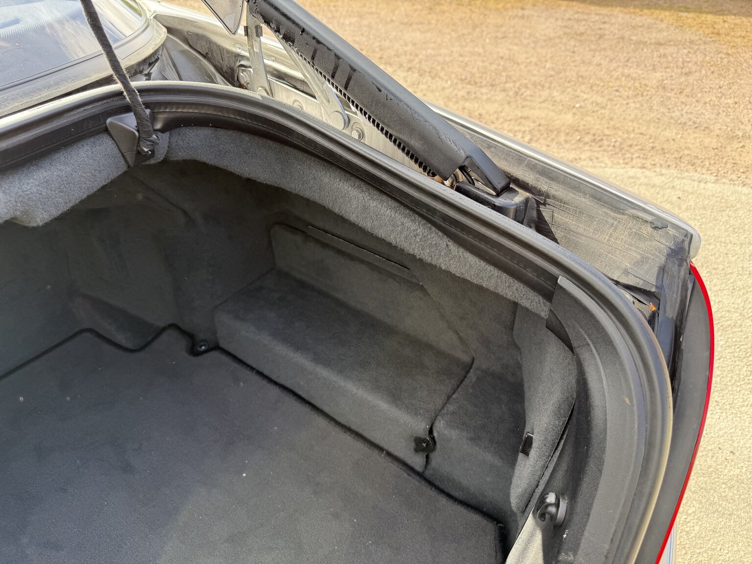 Interior image of 2000 Mercedes-Benz CL 500