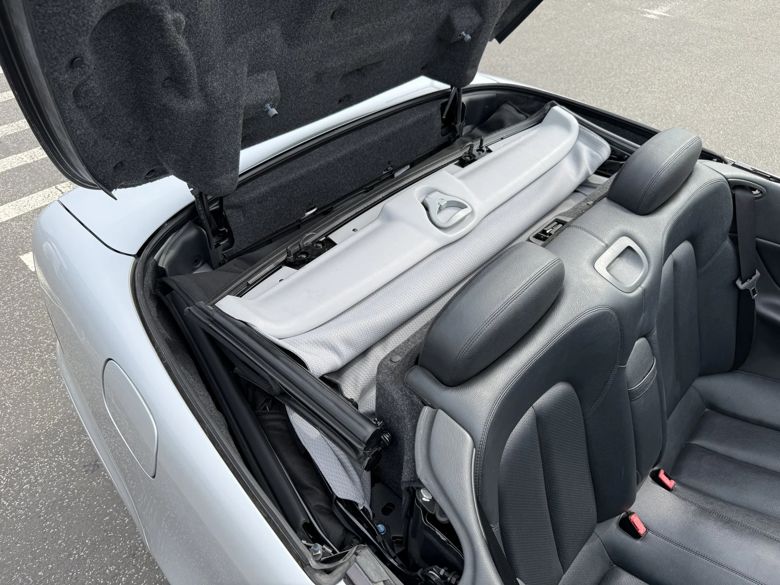 Aussenfoto 2001 MERCEDES-BENZ CLK 230 Kompressor Cabriolet (52)