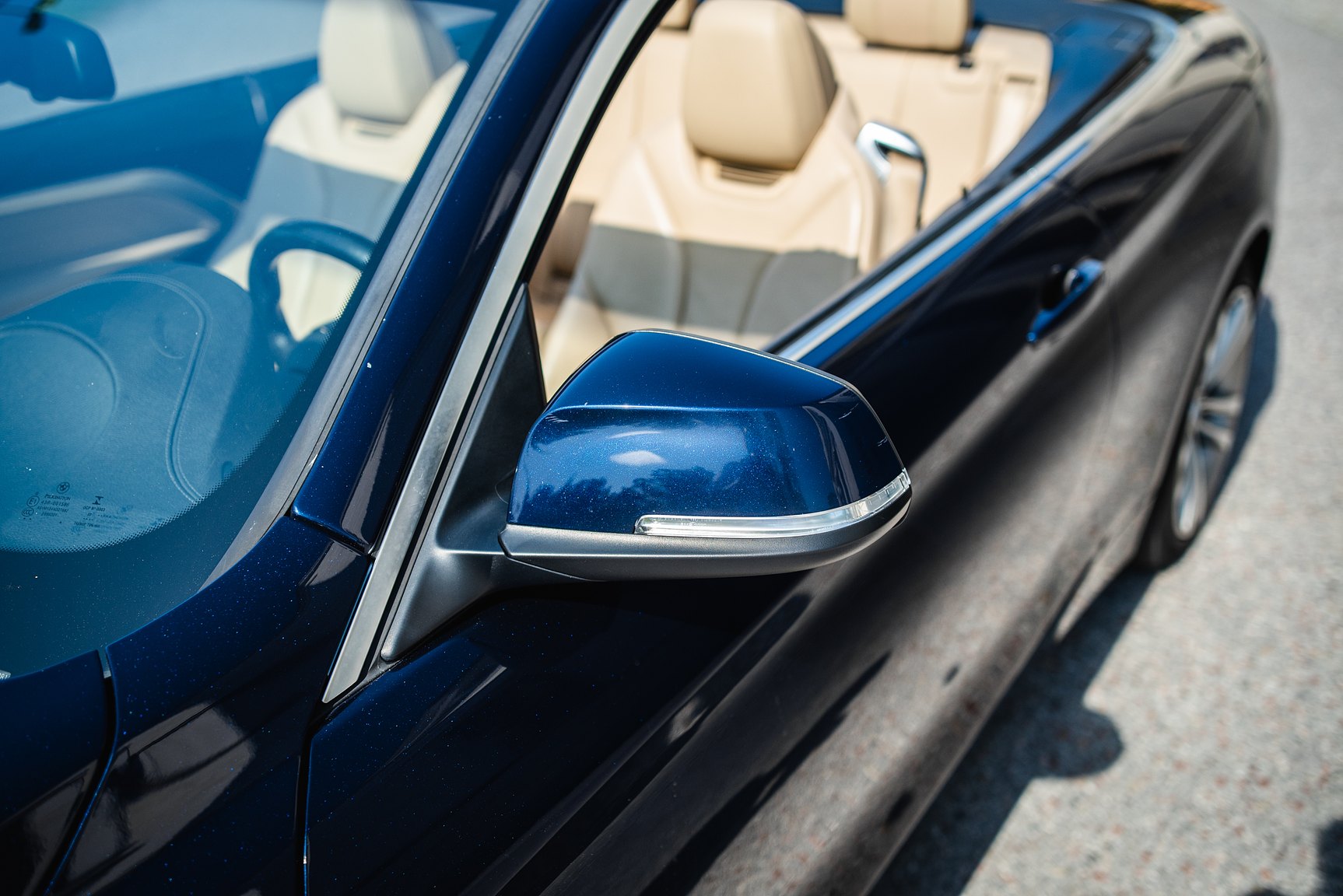 Exterior image of 2018 BMW 430i xDrive Convertible