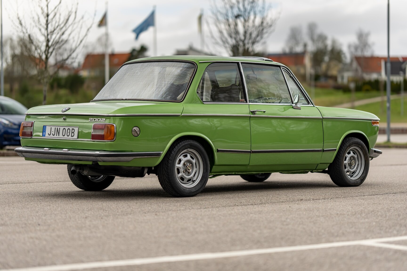 Exterior image of 1975 BMW 2002