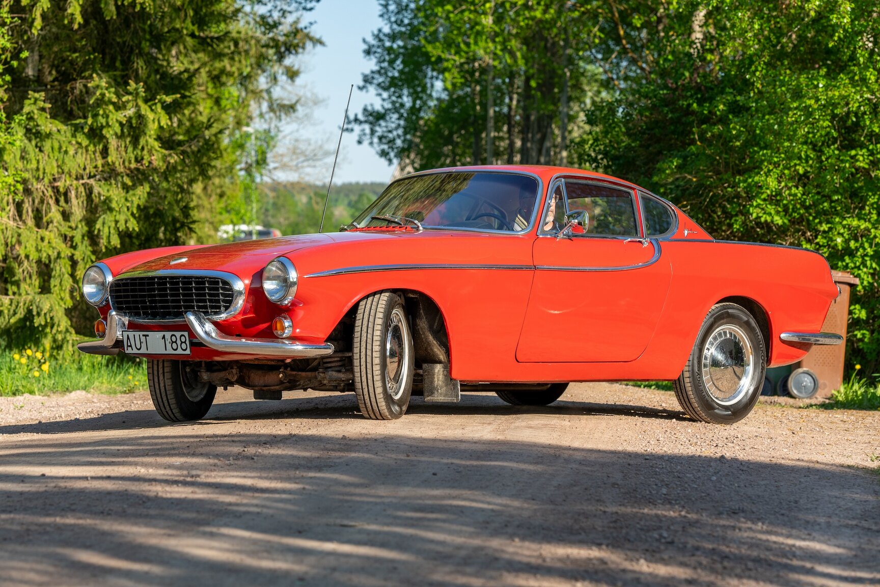 Exterior image of 1961 Volvo P1800